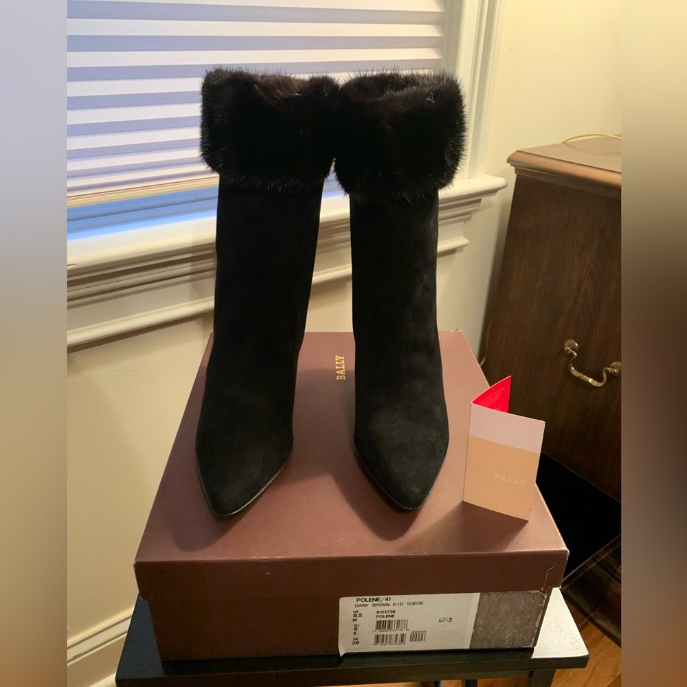 NIB - Never Worn Bally Black Mink/Suede Ankle Boots